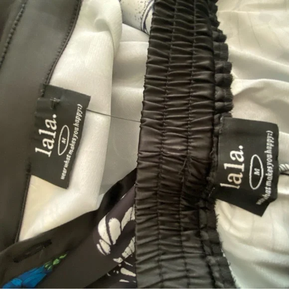 Dressed in Lala Folklore Florals Playsuit - Picture 6 of 9